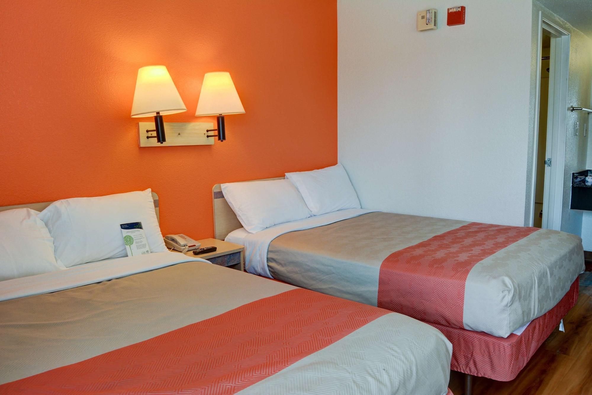 Motel 6-Salem, Or エクステリア 写真
