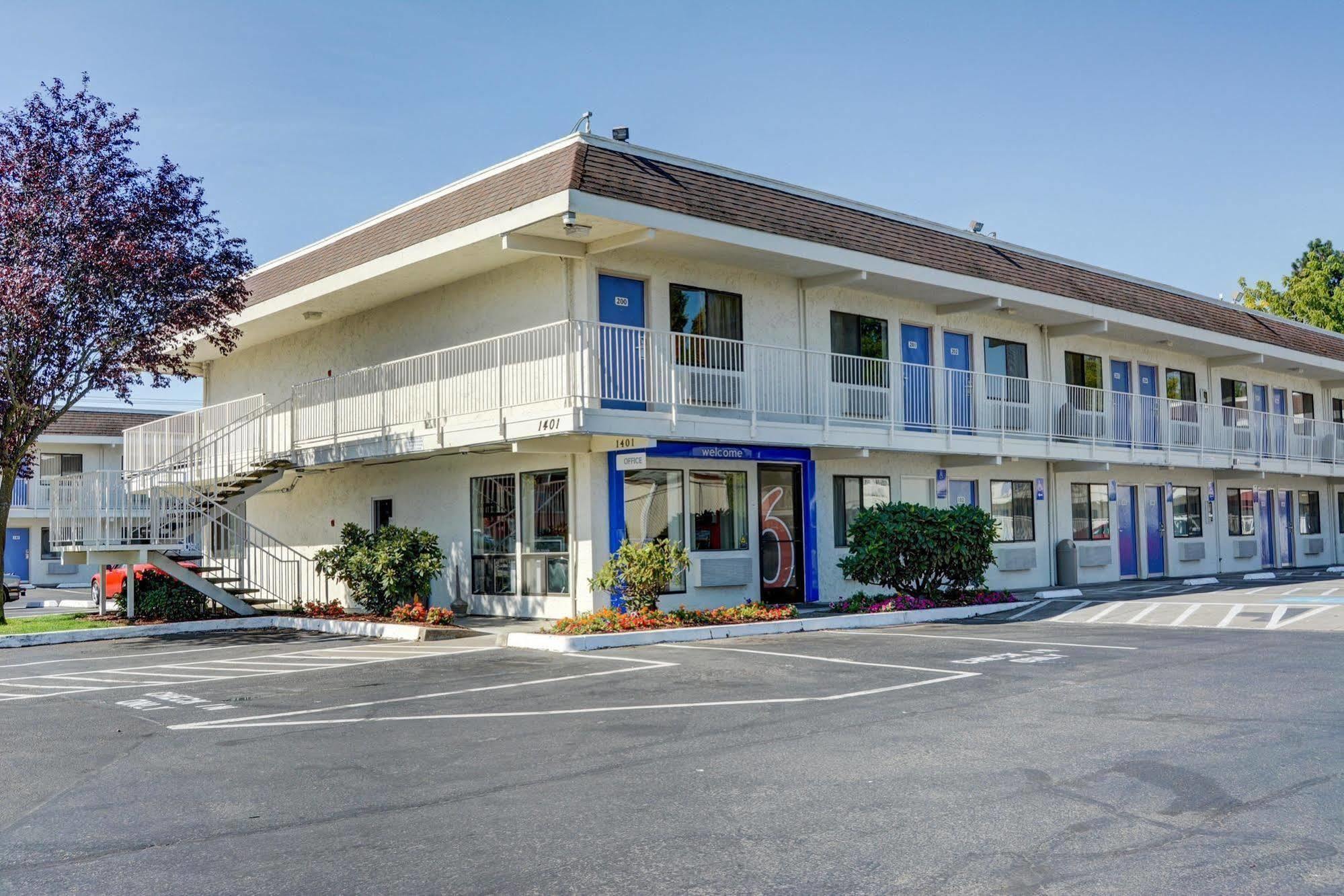 Motel 6-Salem, Or エクステリア 写真